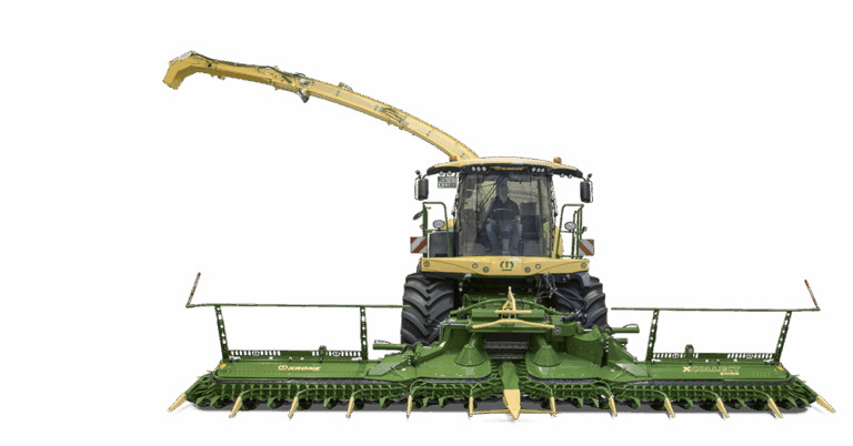 Krone BiG X selvgående felthogger med XCollect pickup-header montert foran og utlasteaggregat hevet, sett forfra mot hvit bakgrunn.