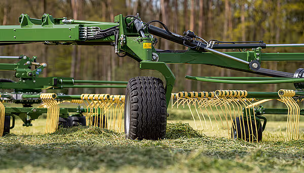 krone-swadrotc-tabs-94