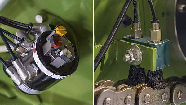 Hydrauliske komponenter på KRONE VariPack Plus viser roterende koblinger med hydraulikk-tilkoblinger i venstre bilde og smørepunkt med kjede i høyre bilde. Begge er viktige for maskinens drift og vedlikehold.