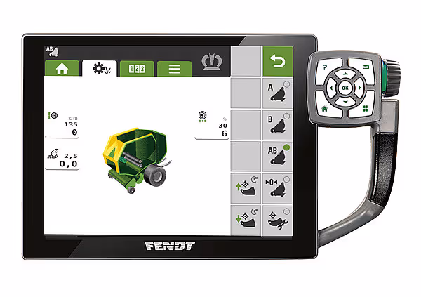 Fendt traktor-terminal som viser KRONE VariPack Pro rundballepresse på skjermen med betjeningsknapper.